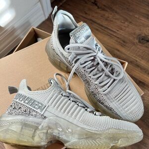 Steve Madden Maxima Light Grey Sneakers Size 9M